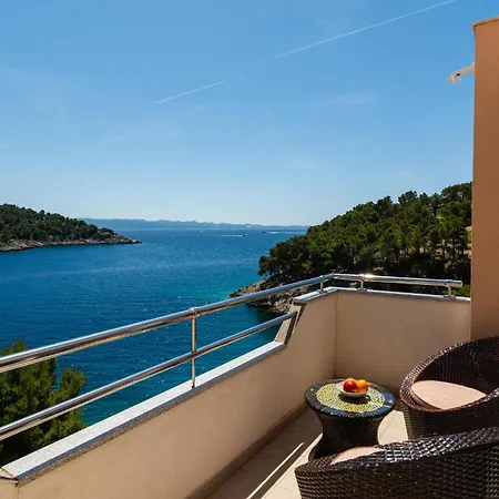 Cozy In With House Sea View